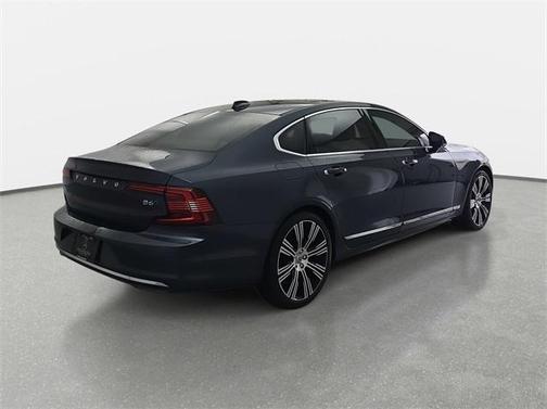 2022 Volvo S90 B6 Inscription