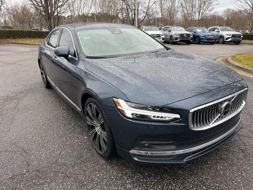 2022 Volvo S90 B6 Inscription