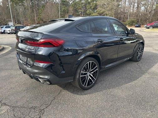 2023 BMW X6 xDrive40i