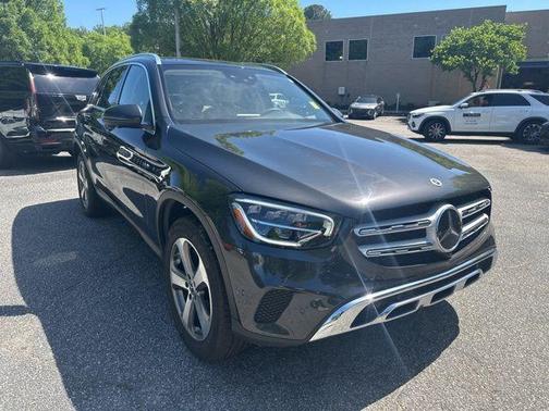 Graphite Grey Metallic 2022 Mercedes-Benz GLC 300