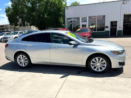 2021 Chevrolet Malibu FWD LT