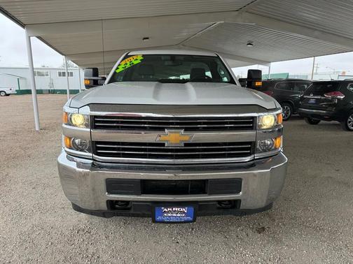 Summit White 2017 Chevrolet Silverado 2500 WT