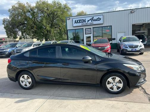 2018 Chevrolet Cruze LS