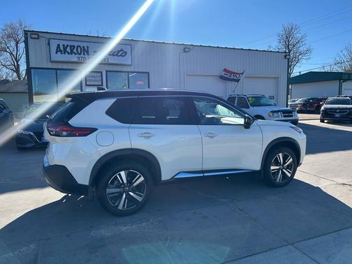 2021 Nissan Rogue SL