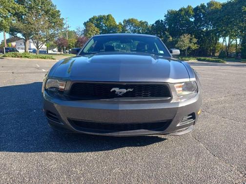 2010 Ford Mustang Base
