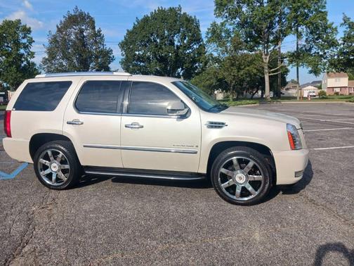 2007 Cadillac Escalade Base