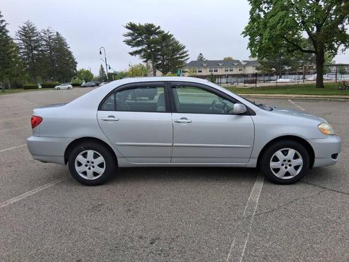 Silver 2005 Toyota Corolla CE