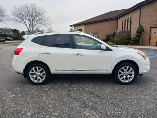 2011 Nissan Rogue SV