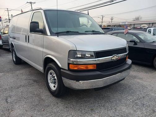 2010 Chevrolet Express 2500 Work Van