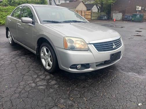 2009 Mitsubishi Galant Base