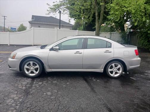 2009 Mitsubishi Galant Base