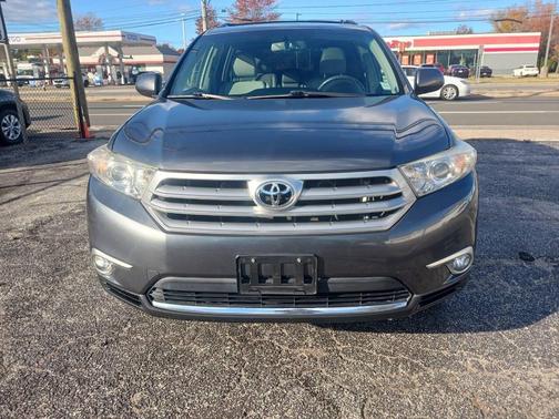 2011 Toyota Highlander SE