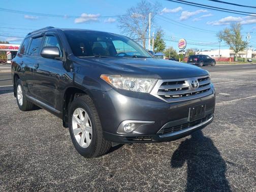 2011 Toyota Highlander SE