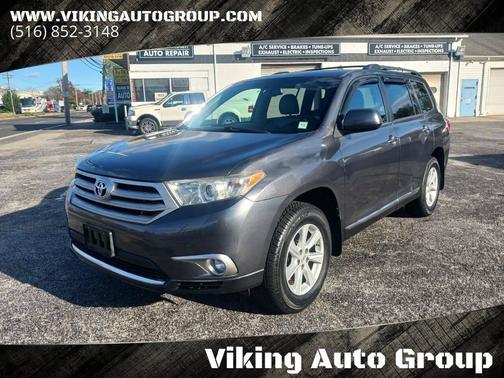 2011 Toyota Highlander SE