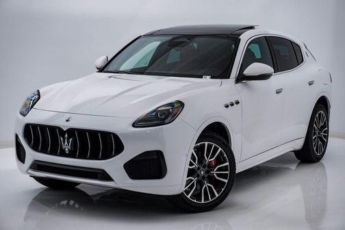 Bianco 2025 Maserati Grecale Base