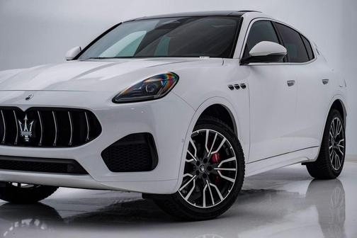 Bianco 2025 Maserati Grecale Base