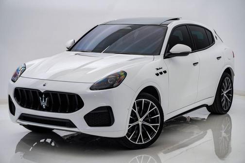 Bianco 2026 Maserati Grecale Modena
