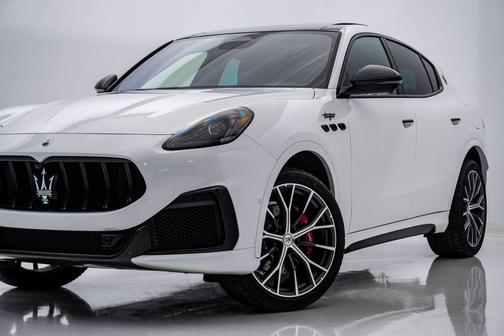 Bianco 2025 Maserati Grecale Trofeo