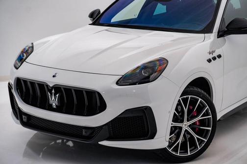 Bianco 2025 Maserati Grecale Trofeo