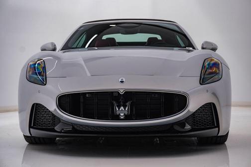 Bianco 2026 Maserati GranCabrio BASE