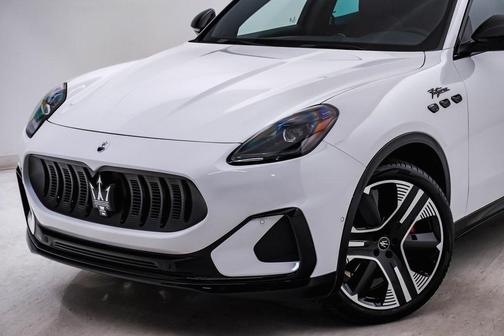 2025 Maserati Grecale Folgore Base