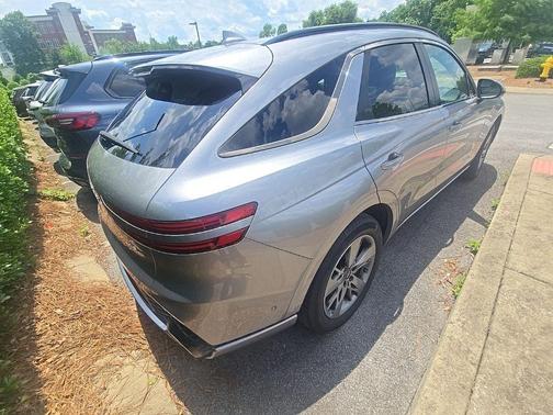 Silver 2022 Genesis GV70 3.5T Sport