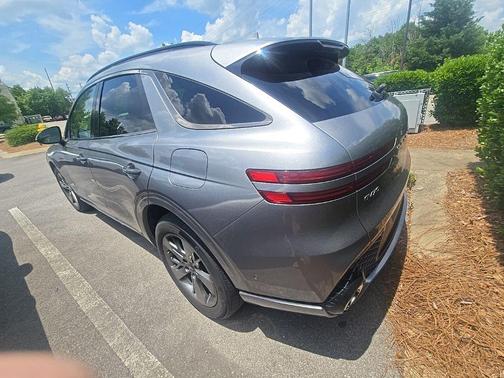 Silver 2022 Genesis GV70 3.5T Sport