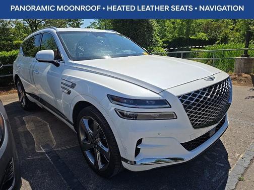 White 2023 Genesis GV80 2.5T