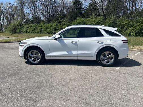 Uyuni White 2026 Genesis GV70 2.5T Advanced