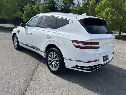 Uyuni White 2025 Genesis GV80 2.5T