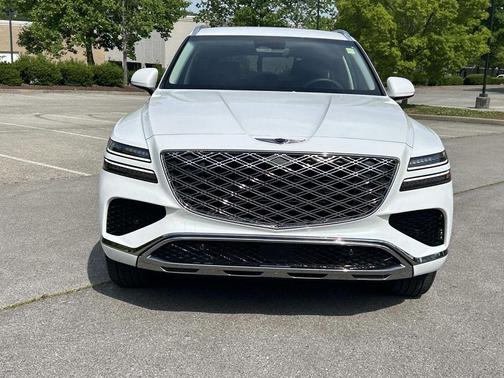 Uyuni White 2025 Genesis GV80 2.5T