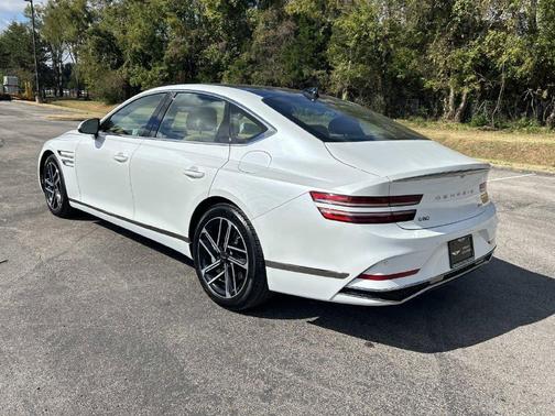 Uyuni White 2025 Genesis G80 2.5T Advanced