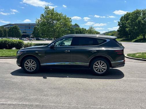 Makalu Gray 2026 Genesis GV80 2.5T