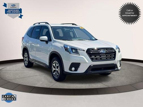 White 2023 Subaru Forester Premium CVT