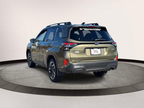 2025 Subaru Forester Premium Hybrid AWD