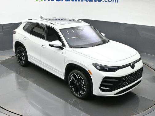 2026 Volkswagen Tiguan 2.0T SEL R-Line