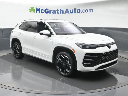 2026 Volkswagen Tiguan 2.0T SEL R-Line