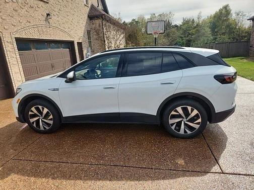 2023 Volkswagen ID.4 Pro