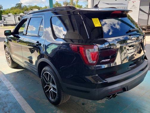 2019 Ford Explorer sport