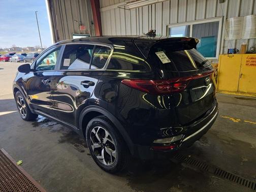 2022 Kia Sportage LX