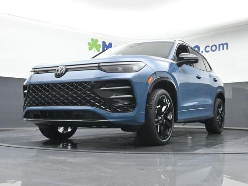 2025 Volkswagen Tiguan 2.0T SE R-Line Black