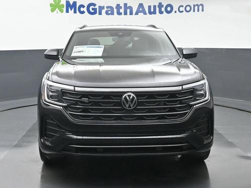 2026 Volkswagen Atlas Cross Sport 2.0T SEL R-Line Black