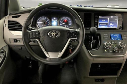 2020 Toyota Sienna L