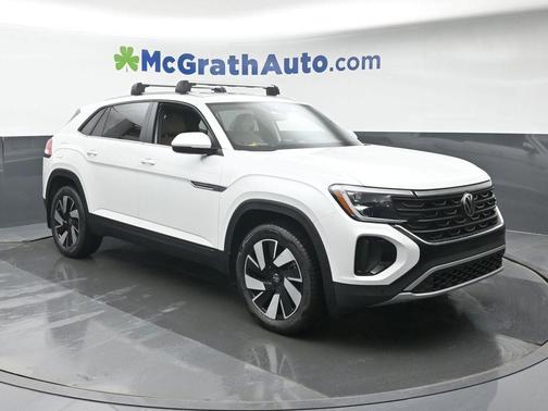 Opal White Pearl 2026 Volkswagen Atlas Cross Sport 2.0T SE W/TECHNOLOGY