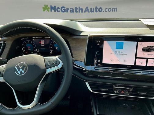 Opal White Pearl 2026 Volkswagen Atlas 2.0T SE W/TECHNOLOGY