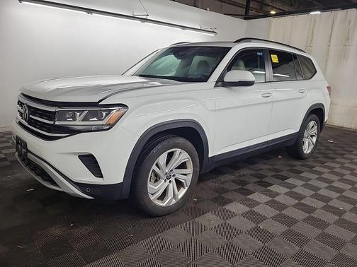 2022 Volkswagen Atlas 3.6L SE w/Technology