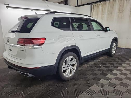 2022 Volkswagen Atlas 3.6L SE w/Technology