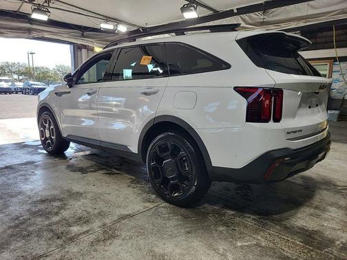 Glacial White Pearl 2025 Kia Sorento SX Prestige