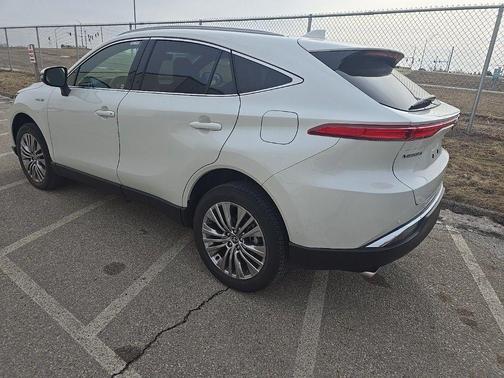 2021 Toyota Venza LE