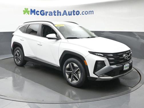 White Pearl 2025 Hyundai TUCSON SEL